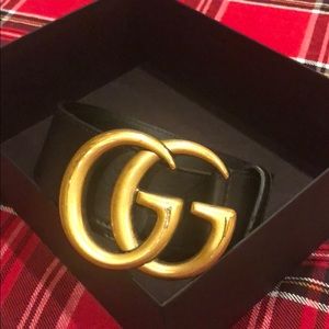 Authentic/used black leather Women’s Gucci belt